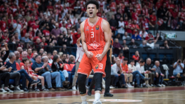 Elajdža Brajant nagrađen povišicom i novim ugovorom