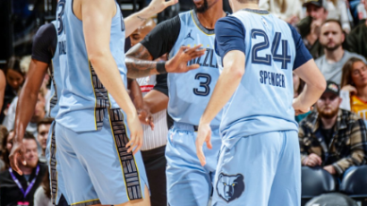 Memfis razbio ‘džez orkestar’, Orlando slavio u ‘Moda centru’