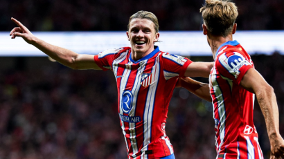 Konor Galager i Ruben Neveš gledaju ka ‘Old Trafordu’