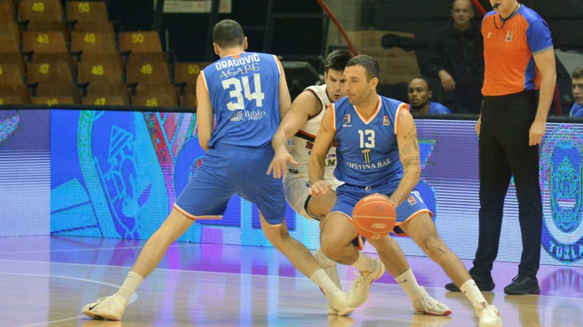 Mornar izgubio od Heliosa