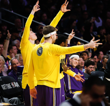 Lejkersi mogu bez Dončića, Voriorsi bez Karija teško