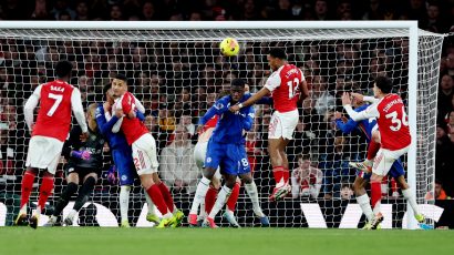Korner je pola gola u derbiju Londona: Arsenal slomio Čelsi i ostao ispred Sitija