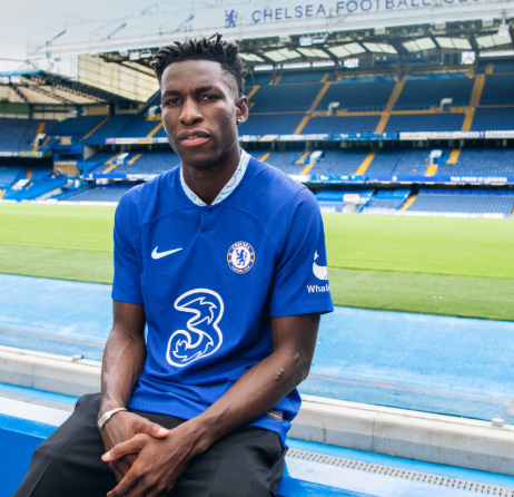 Nikolas Džekson gleda ka Birmingemu?