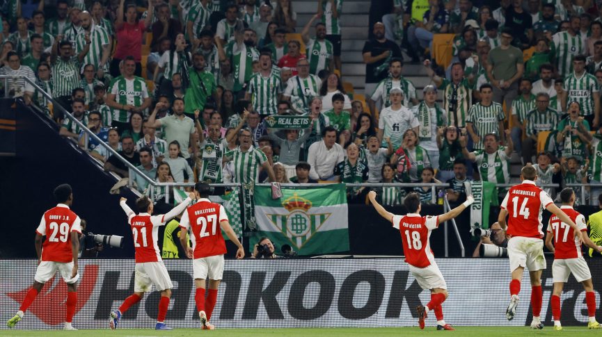 Derbi nekadašnji evropskih šampiona iz Engleske u polufinalu Lige Evrope, veliki preokret Brage u Sevilji