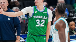 Kuper Fleg rame uz rame sa najvećim svih vremena