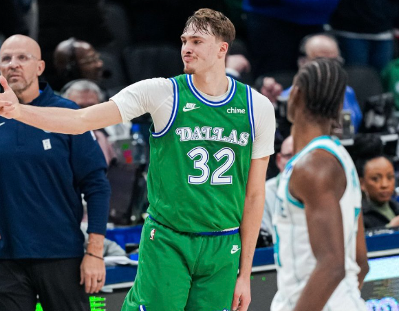 Kuper Fleg rame uz rame sa najvećim svih vremena